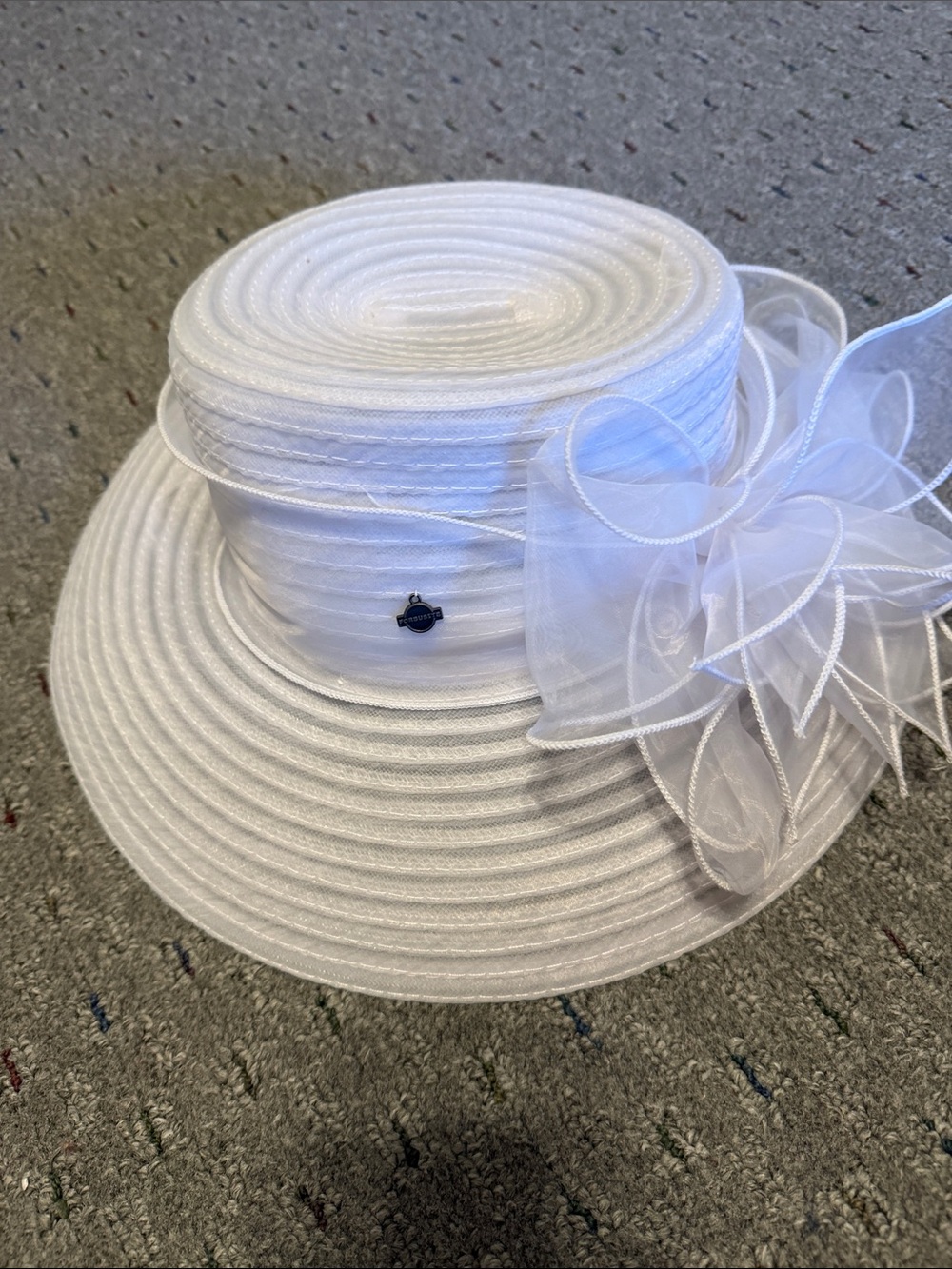 Elegant White Women's Dress Hat with Decorative Bow